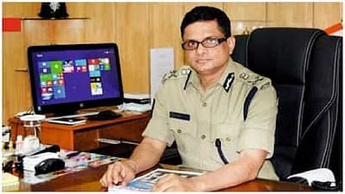 ईडी अधिकारियों पर हमले में शामिल उपद्रवियों के खिलाफ कड़ी कार्रवाई की जाएगी : बंगाल डीजीपी ईडी अधिकारियों पर हमले में शामिल उपद्रवियों के खिलाफ कड़ी कार्रवाई की जाएगी : बंगाल डीजीपी